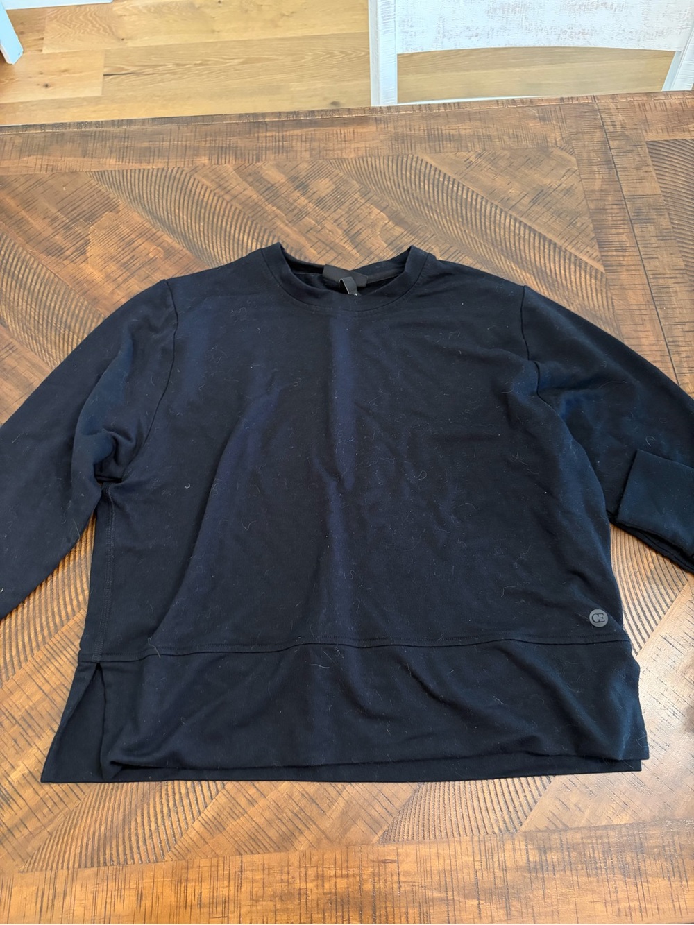 COZY EARTH Black Crewneck Pullover Sweatshirt